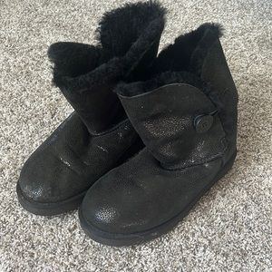 Black Sparkle Uggs with buttons